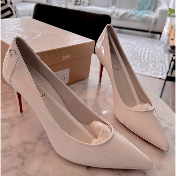 BRAND NEW- Christian Louboutin- Sporty Kate
85 mm Pumps - Patent calf - White - Picture 2 of 5